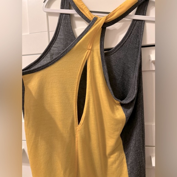 Iowa Hawkeyes Racerback Tank - Picture 4 of 6